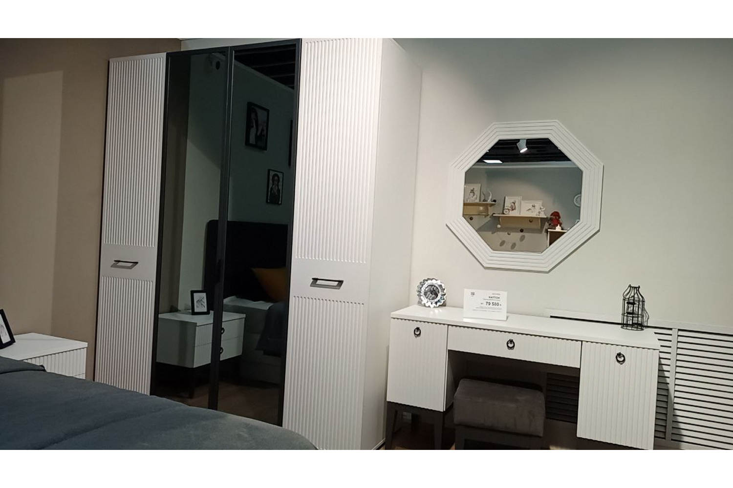 Распродажа - изображение №3 "Спальня Хилтон (выставочный образец)"  на www.Angstrem-mebel.ru